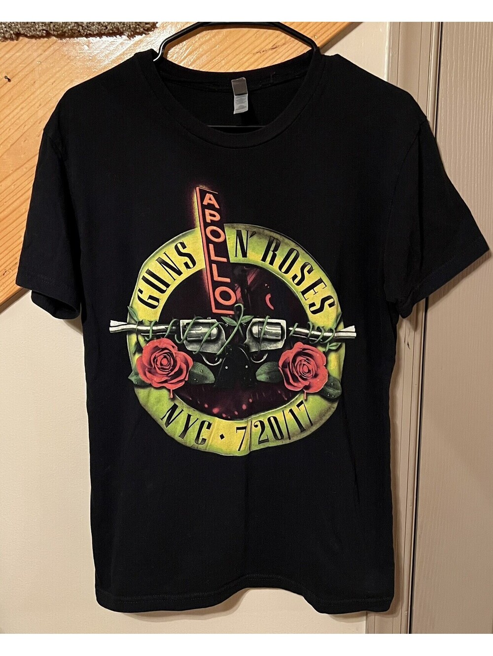 Guns N Roses Live at the Apollo 7/20/2017 NYC Concert T Shirt Size S RARE